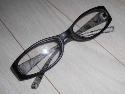100均ダイソーメガネのレンズを外して伊達メガネ すっぴん隠しに 100均探偵団